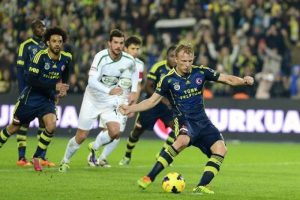 Kuyt'ın penaltı kabusu!