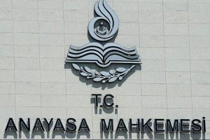 5 parti hakkında su&ccedil; duyurusu