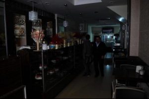 İstanbul'daki elektrik kesintileri bug&uuml;n de s&uuml;rd&uuml;