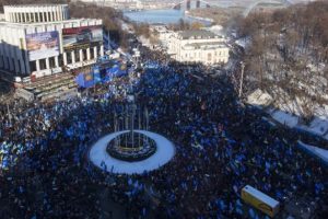 Ukrayna'da bug&uuml;n de iktidar meydana indi