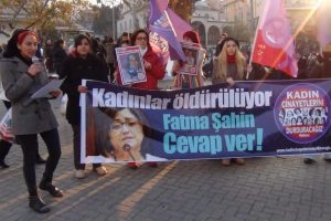 Kadın cinayetlerine 'dur' demek i&ccedil;in y&uuml;r&uuml;d&uuml;ler