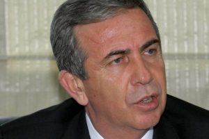 G&ouml;k&ccedil;ek i&ccedil;in anlaşılmaz bir &ccedil;aba var