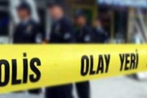 Arkadaşını tabancayla &ouml;ld&uuml;rd&uuml;