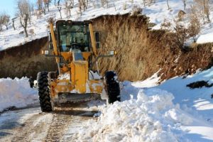 Şırnak'ta 93 k&ouml;y yolu ulaşıma kapandı