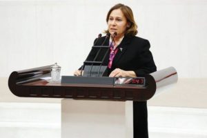 Meclis'teki k&uuml;f&uuml;rleri otogarda duymadım