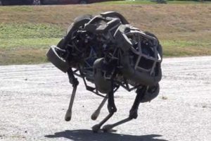 Robot orduları geliyor!