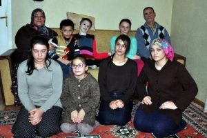 Yardım eli bekliyorlar