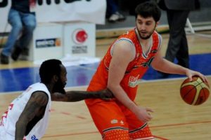 Banvit zirveyi sevdi
