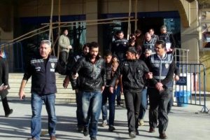 9 Suriyeli g&ouml;zaltına alındı