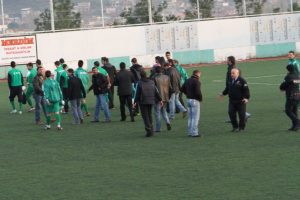 Bursa'da amat&ouml;r ma&ccedil;ta olaylar &ccedil;ıktı
