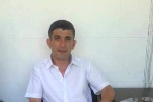 Evine girmek i&ccedil;in &ccedil;ıktığı &ccedil;atıdan d&uuml;ş&uuml;p &ouml;ld&uuml;