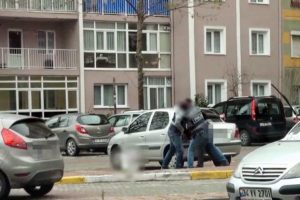 Zehir tacirlerine operasyon