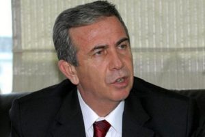 Mansur Yavaş CHP'yi istiyor, CHP'de ise tartışma var