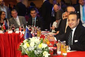 Bir T&uuml;rk'&uuml;n kabinede yer alması &ccedil;ok anlamlı