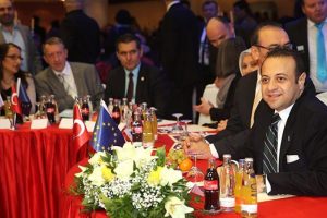 Bir T&uuml;rk'&uuml;n kabinede yer alması &ccedil;ok anlamlı