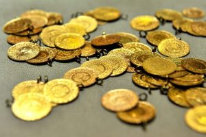Altın fiyatları d&uuml;ş&uuml;şe devam ediyor