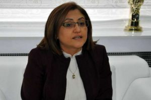 Bakan, kız &ccedil;ocuklarının &uuml;niversitelileşme oranını a&ccedil;ıkladı