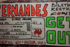 &Ccedil;arşı'dan Fernandes'e pankart!