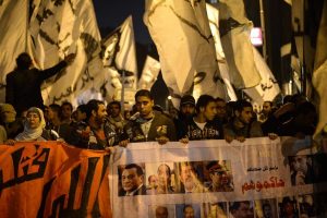 Mısır'da anma y&uuml;r&uuml;y&uuml;ş&uuml;ne polis m&uuml;dahalesi