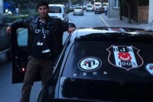 L&uuml;ks aracında Beşiktaş logosu
