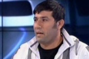 Fernandes'e saldıran Mustafa &Ouml;zel ortalığı karıştırdı