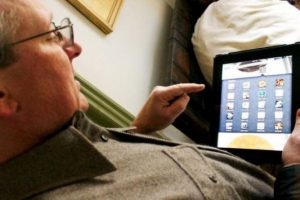 Tablet kullanma yaşı y&uuml;kseliyor