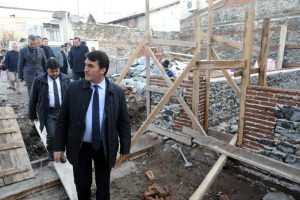 D&uuml;ndar, Abdal K&uuml;lt&uuml;r Merkezinde incelemelerde bulundu
