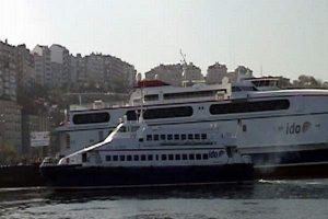 Feribot seferlerine fırtına engeli