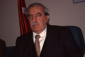 "28 Şubat meşru h&uuml;k&uuml;meti &ccedil;&ouml;kertmek i&ccedil;in tezgahlandı"