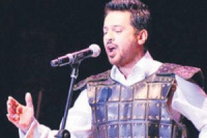 Zırhlı Emre ayakta alkışlandı...
