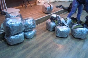 Zehir tacirlerine operasyon