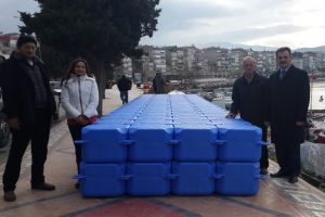 Y&uuml;zer iskele hizmete girdi