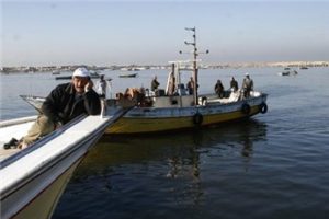 Filistinli balık&ccedil;ılar ablukayı protesto etti