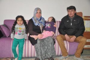 Hatice'nin ailesi yardım bekliyor
