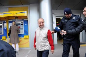Polisin &ccedil;abası 5 bin lirayı kurtardı