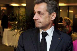 Fransa'da Sarkozy'nin "sağ kolu" g&ouml;zaltına alındı