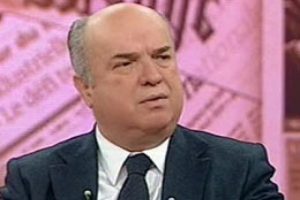 Fehmi Koru'dan cemaat a&ccedil;ıklaması!