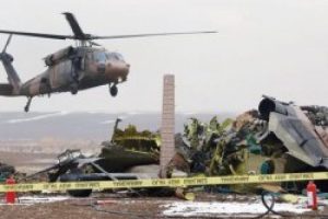 Askeri helikopter bakım sonrası d&uuml;şt&uuml;