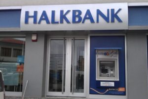 Halkbank genel m&uuml;d&uuml;r&uuml;n&uuml;n eşi de g&ouml;zaltında
