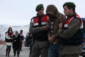 "&Ccedil;atıdan d&uuml;şt&uuml;" denildi vahşet ortaya &ccedil;ıktı