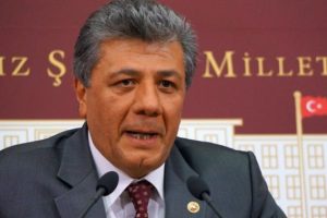 'Savcı &Ouml;z'&uuml;n makam arabası Başbakan'dan'