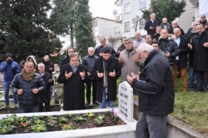 Usta sanat&ccedil;ı Kamil S&ouml;nmez unutulmadı