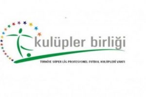 "Yabancı oyuncu trib&uuml;nde oturmasın"