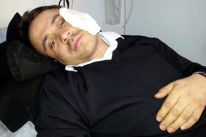 &Ouml;ğrenci yakınları &ouml;ğretmeni hastanelik etti