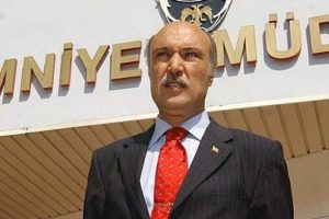 H&uuml;seyin &Ccedil;apkın'ın yardımcıları g&ouml;revden alındı