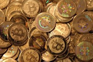 Sanal para Bitcoin dibe vurdu