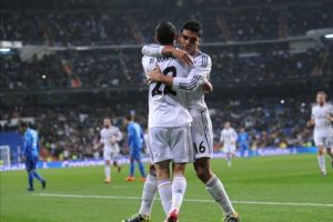 Real Madrid'e 45 dakika yetti:2-0