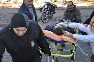 Kafasına kurşun sıkarak intihara kalkıştı