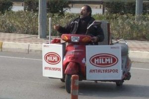 Adliye bah&ccedil;esinde intihar girişimi