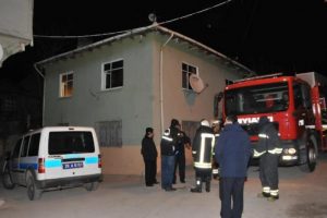Evinde yanarak can verdi